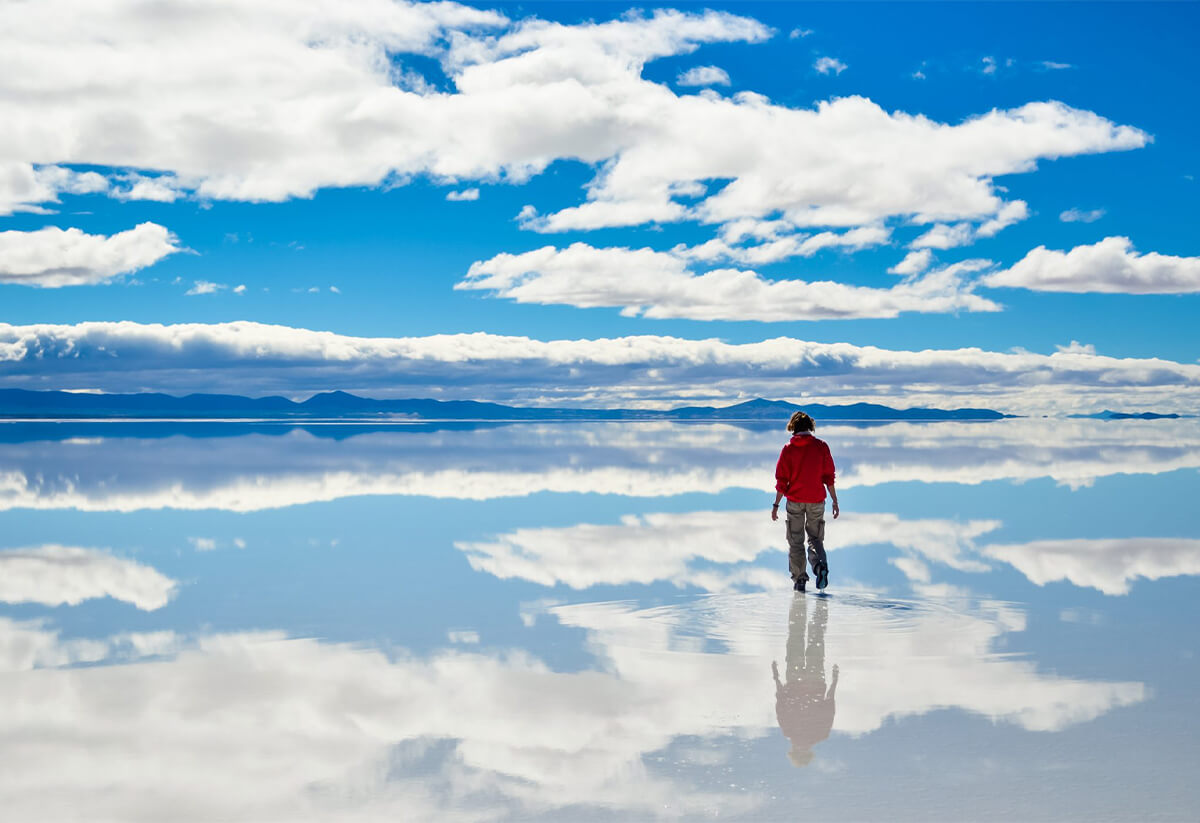 ボリビアのウユニ塩湖の画像