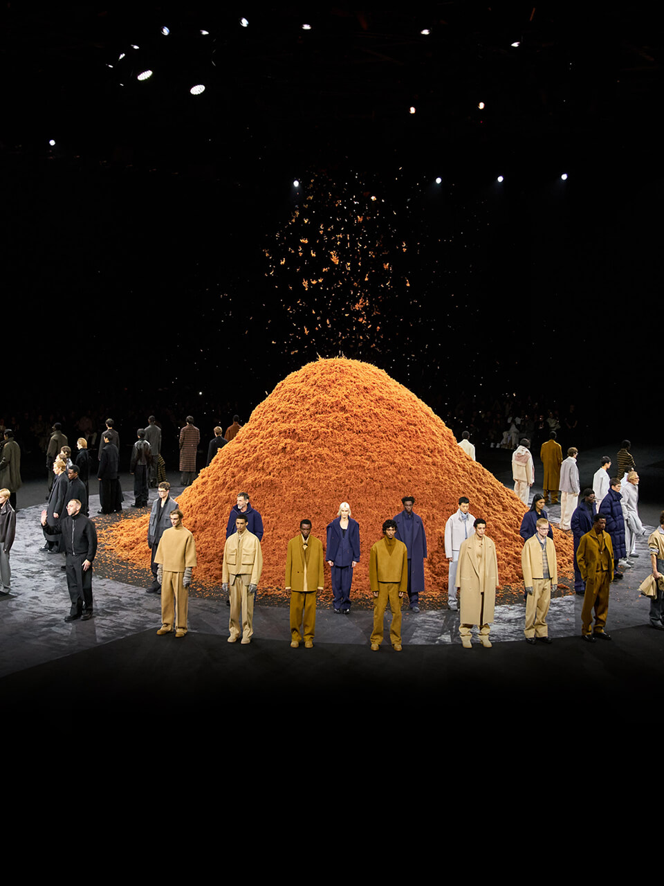 素材とスタイルの巧みなレイヤードが導く、先進的な“ゼニア”コレクション