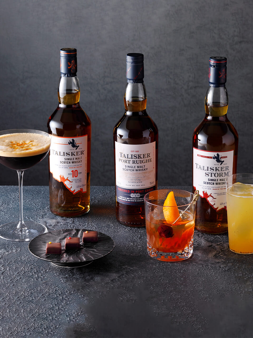 ホテルニューオータニとの極上なマリアージュ!タリスカーボンボンショコラ&オリジナルカクテルで愛を誓うひとときを