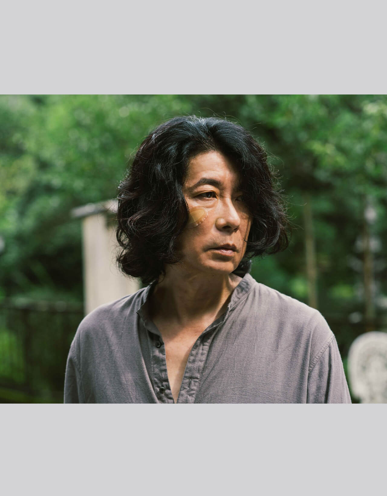 永瀬正敏が語る『箱男』。安部公房から直接、映画化を託され、27年間諦めなかった石井岳龍監督と形に。前編