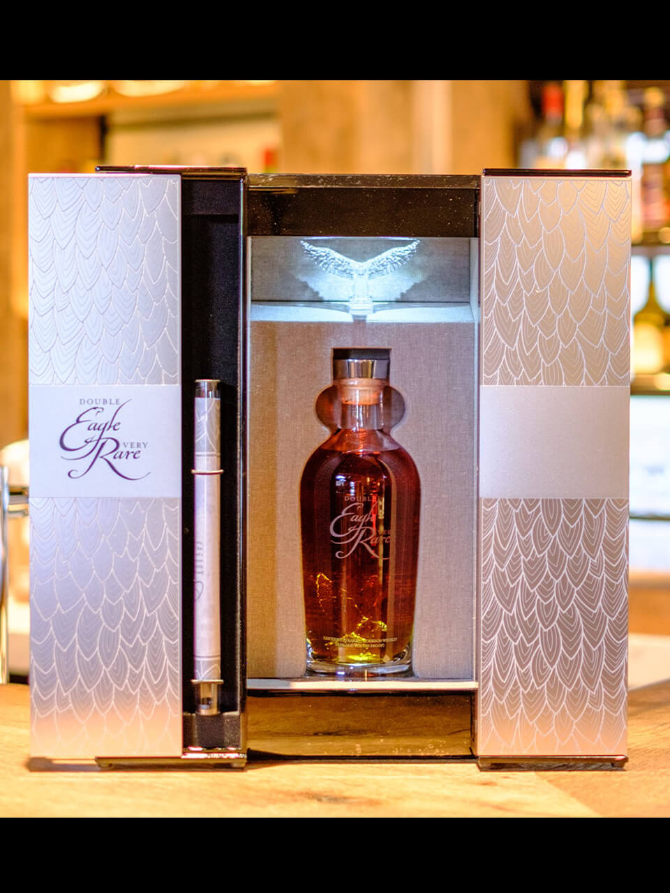 バッファロー・トレース蒸留所のプレミアムバーボンを飲み比べる、至高のテイスティング会