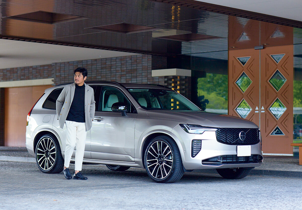 Volvo XC90 Ultra T8 AWD Plug-in hybridと坂口憲二の画像