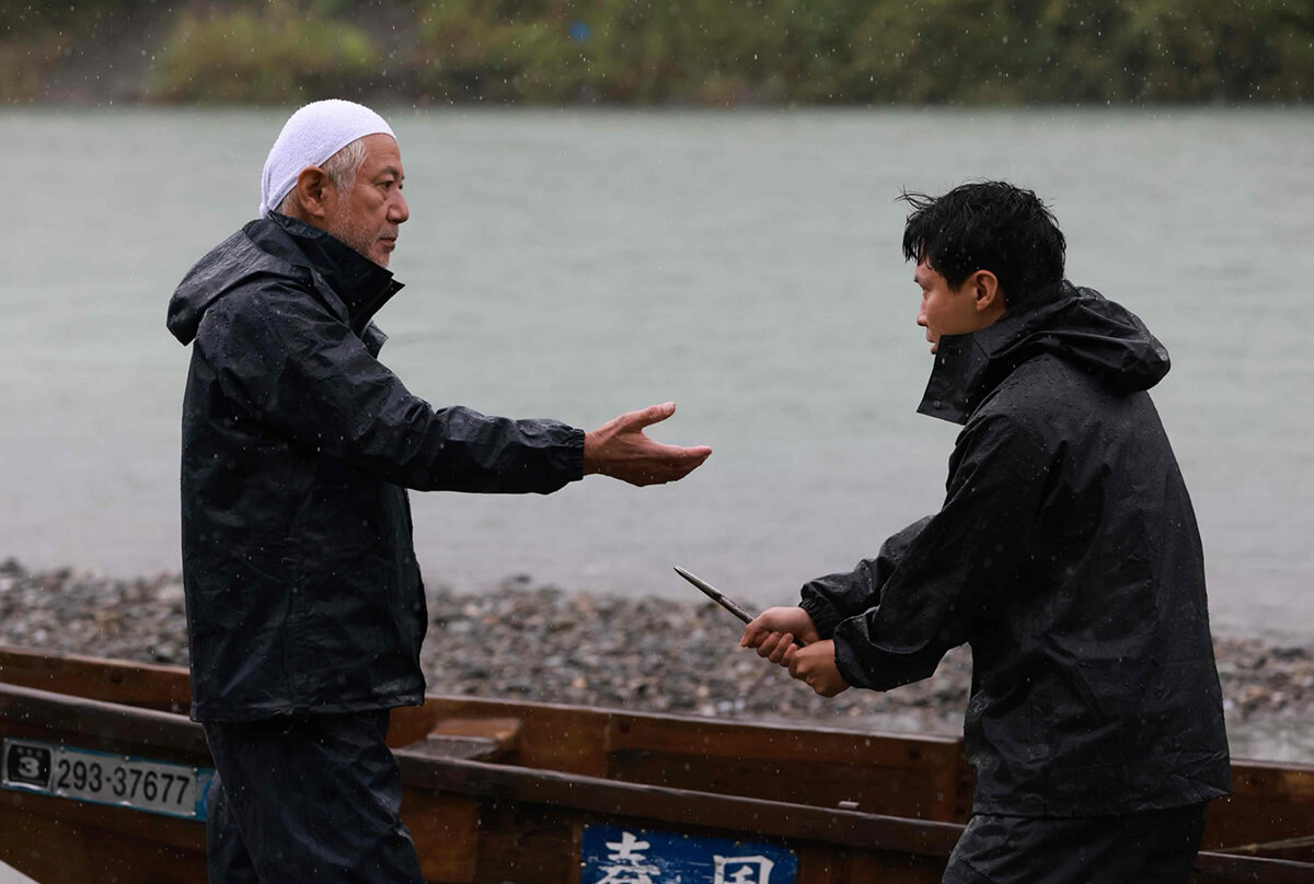 『囁きの河』の画像