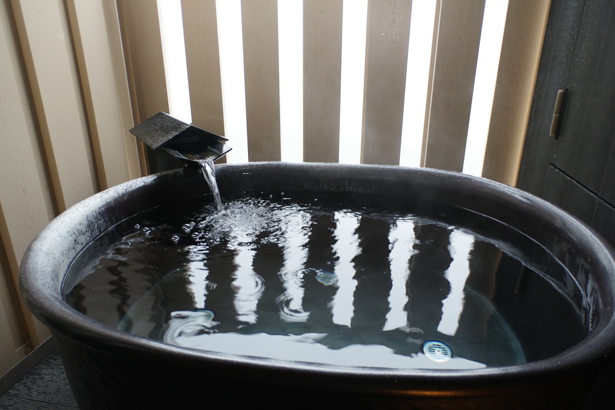 プライベートな湯あみのできる露天風呂の画像