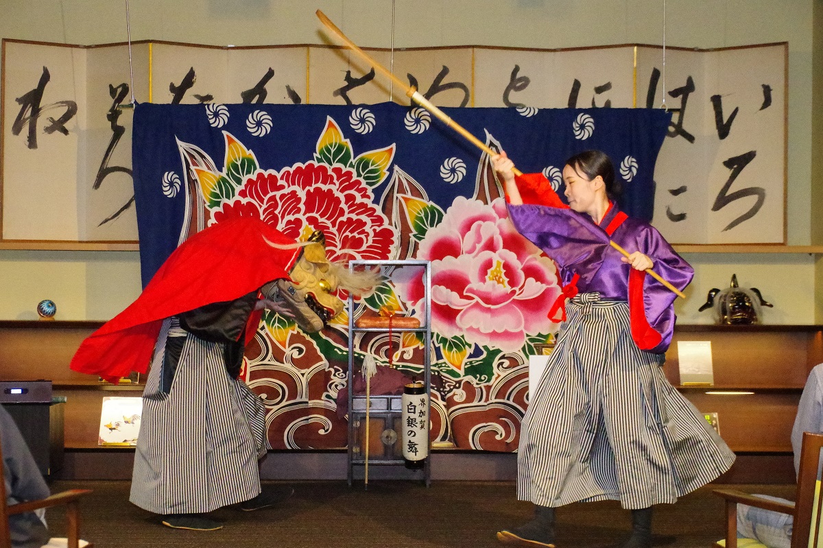 「加賀獅子舞」の画像