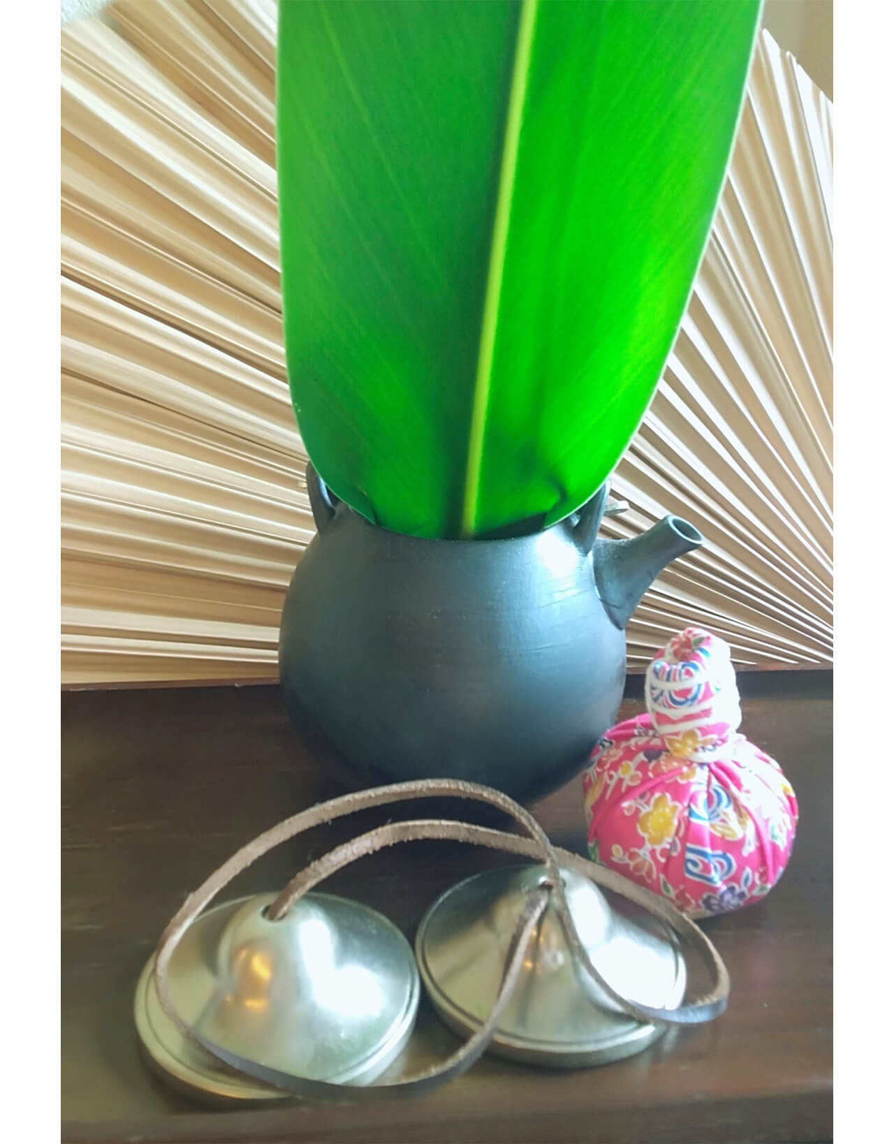 命薬フーチバーに出会い、ウェルネス体験で心身を癒す「ザ・リッツ・カールトン 沖縄」宿泊券プレゼント