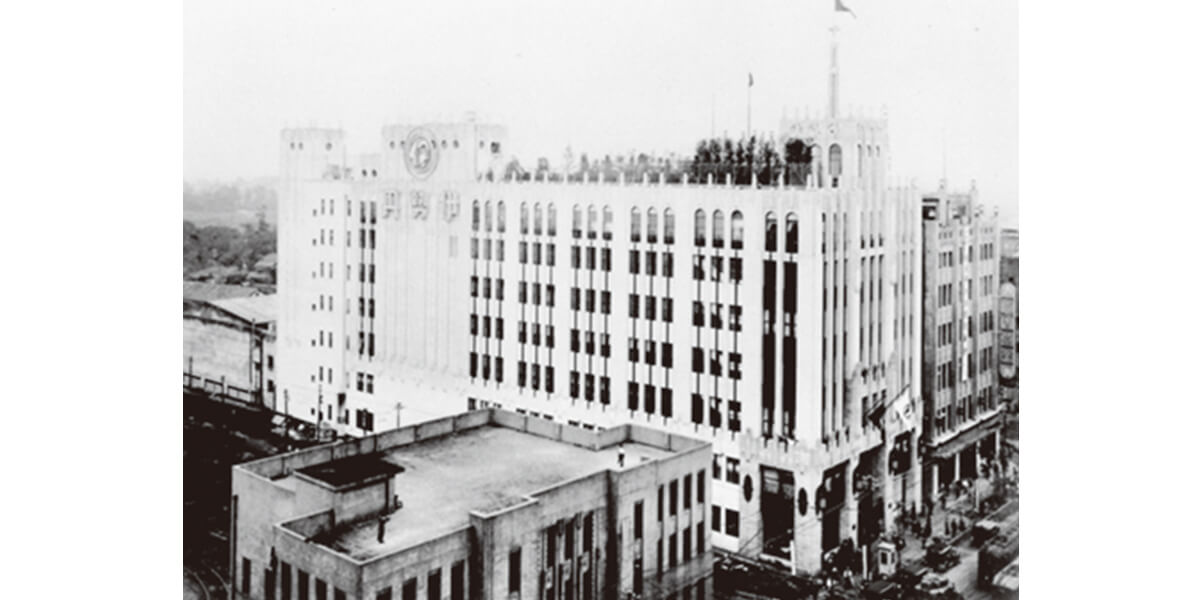 1933年に開店した伊勢丹新宿本店の画像