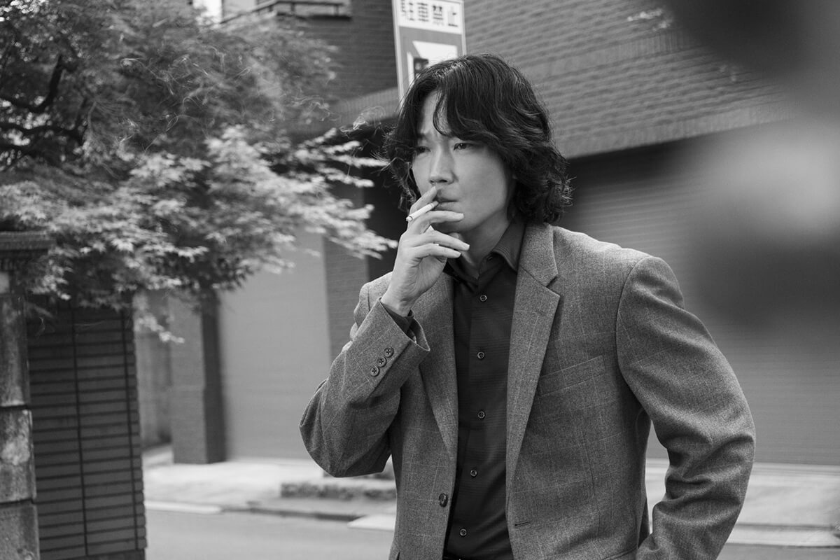 映画『星と月は天の穴』の綾野剛さんの画像