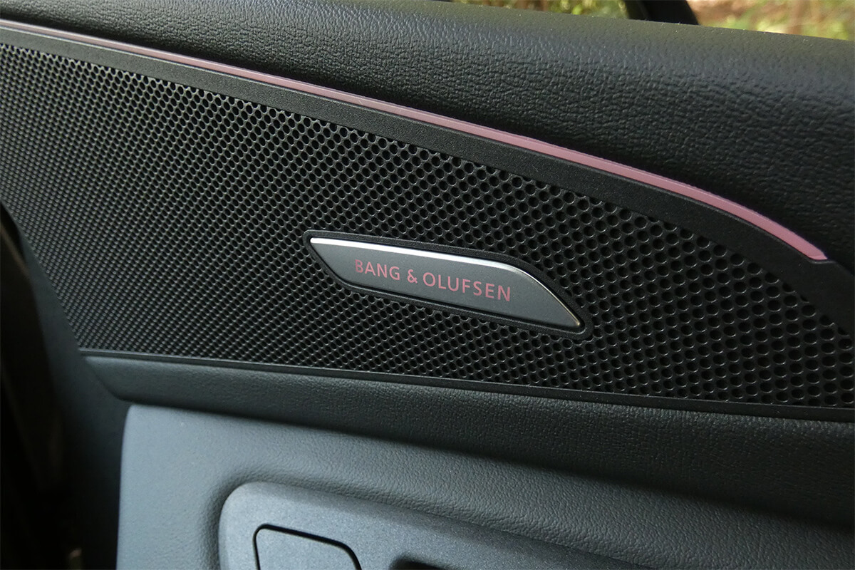 「Bang & Olufsen(バング&オルフセン)」のサウンドシステムの画像