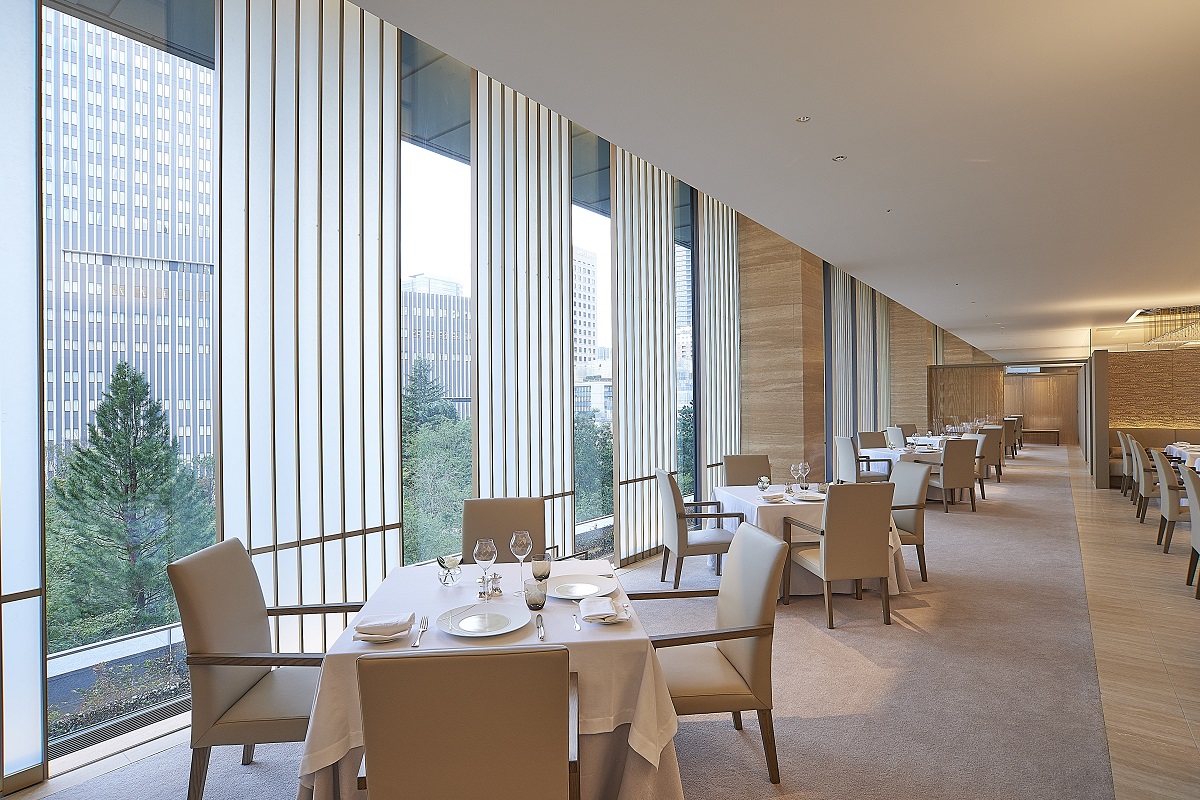 フランス料理のレストラン「ヌーヴェル・エポック」の画像