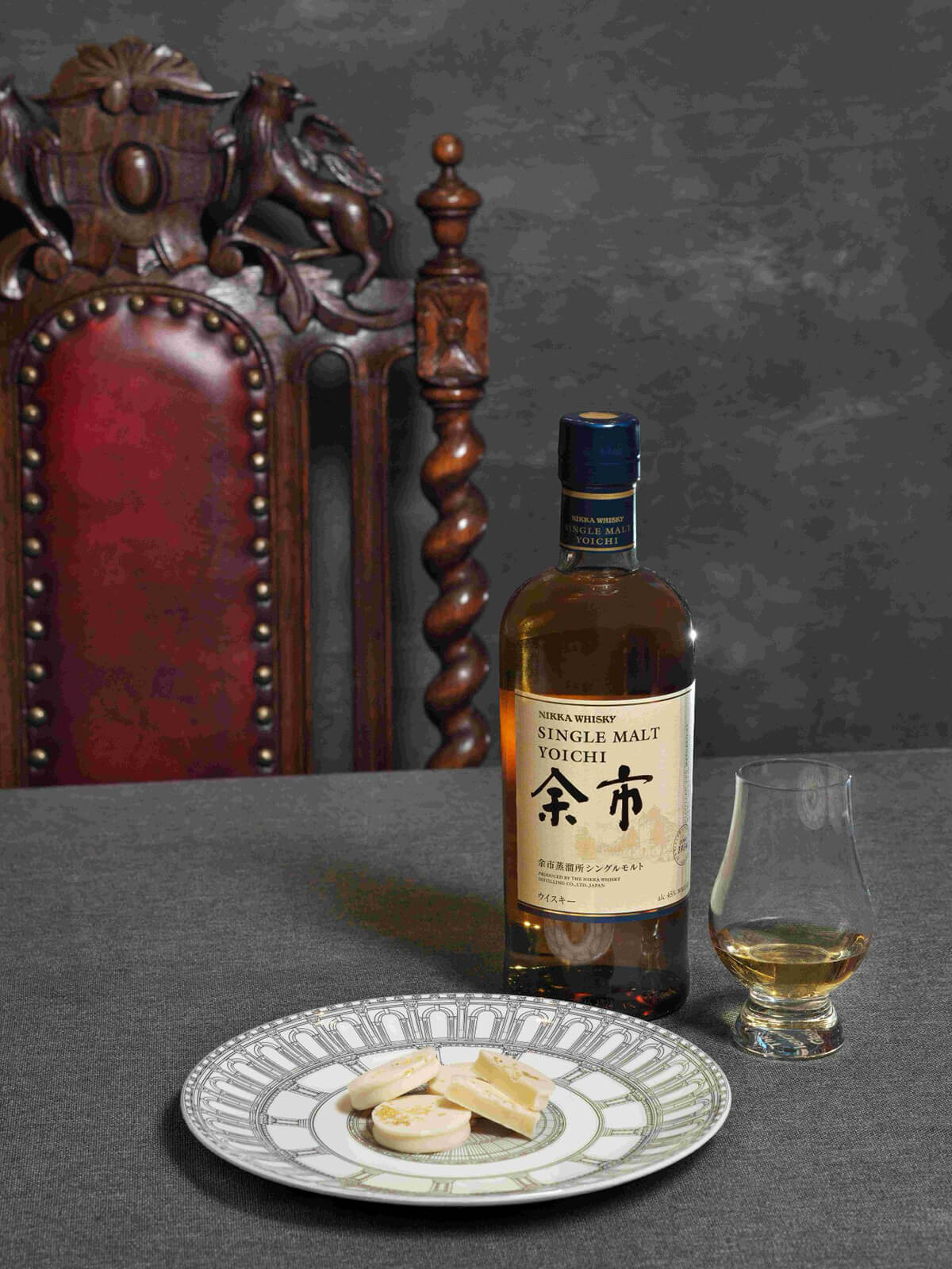 『シングルモルト余市』と『パレドオール ブラン』の画像