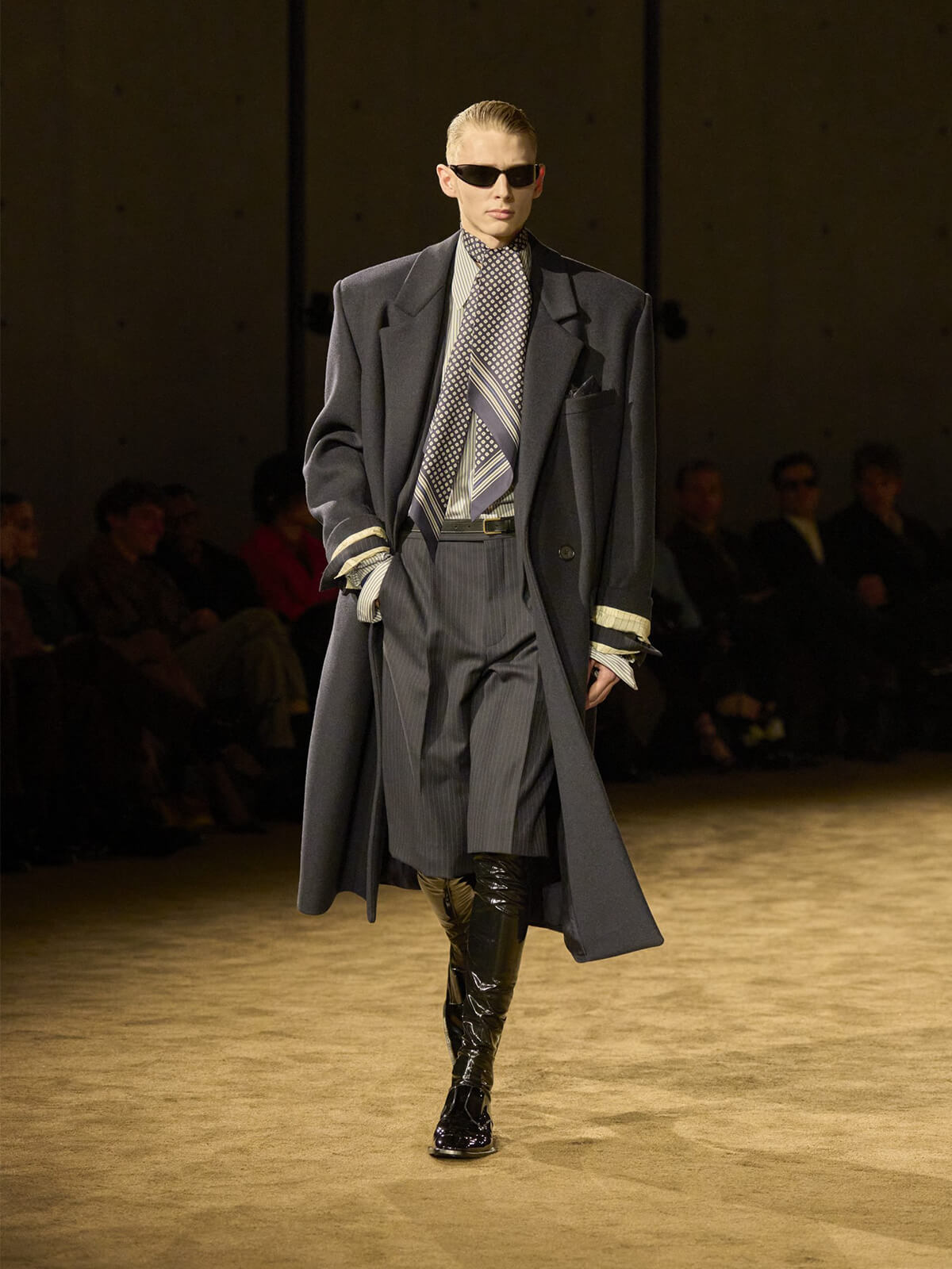 “SAINT LAURENT BY ANTHONY VACCARELLO(サンローラン)”の画像