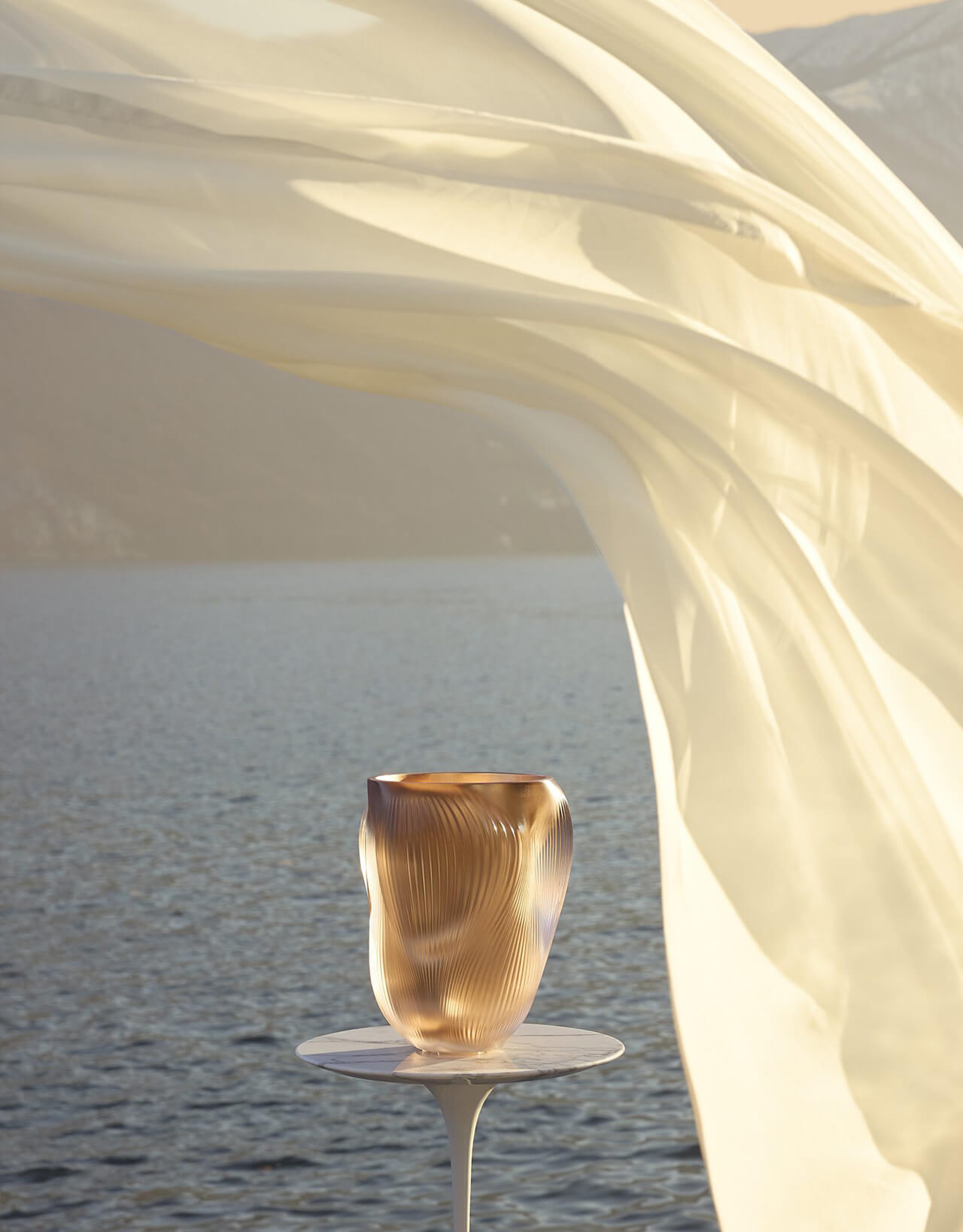 クリスタルの優しい美しさ、“ラリック”の新たなコレクション