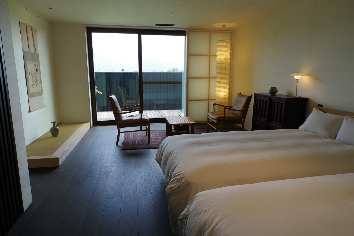 客室「絹」の画像