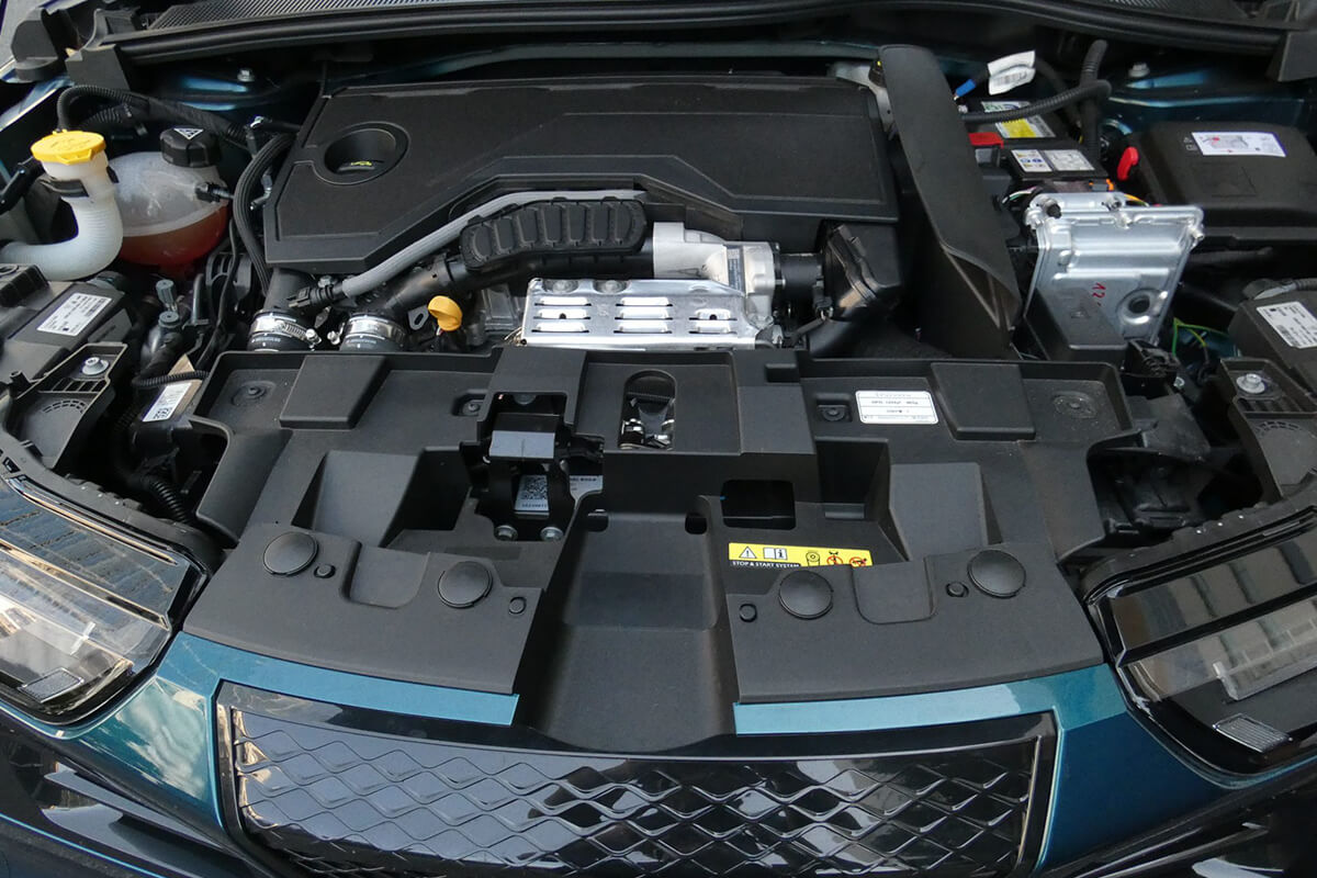 エンジンルームの画像