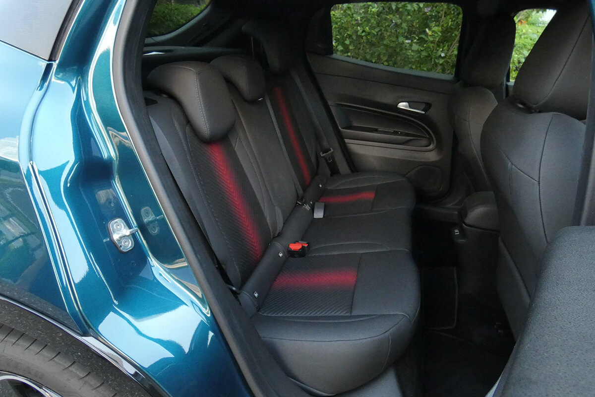 リアシートの画像