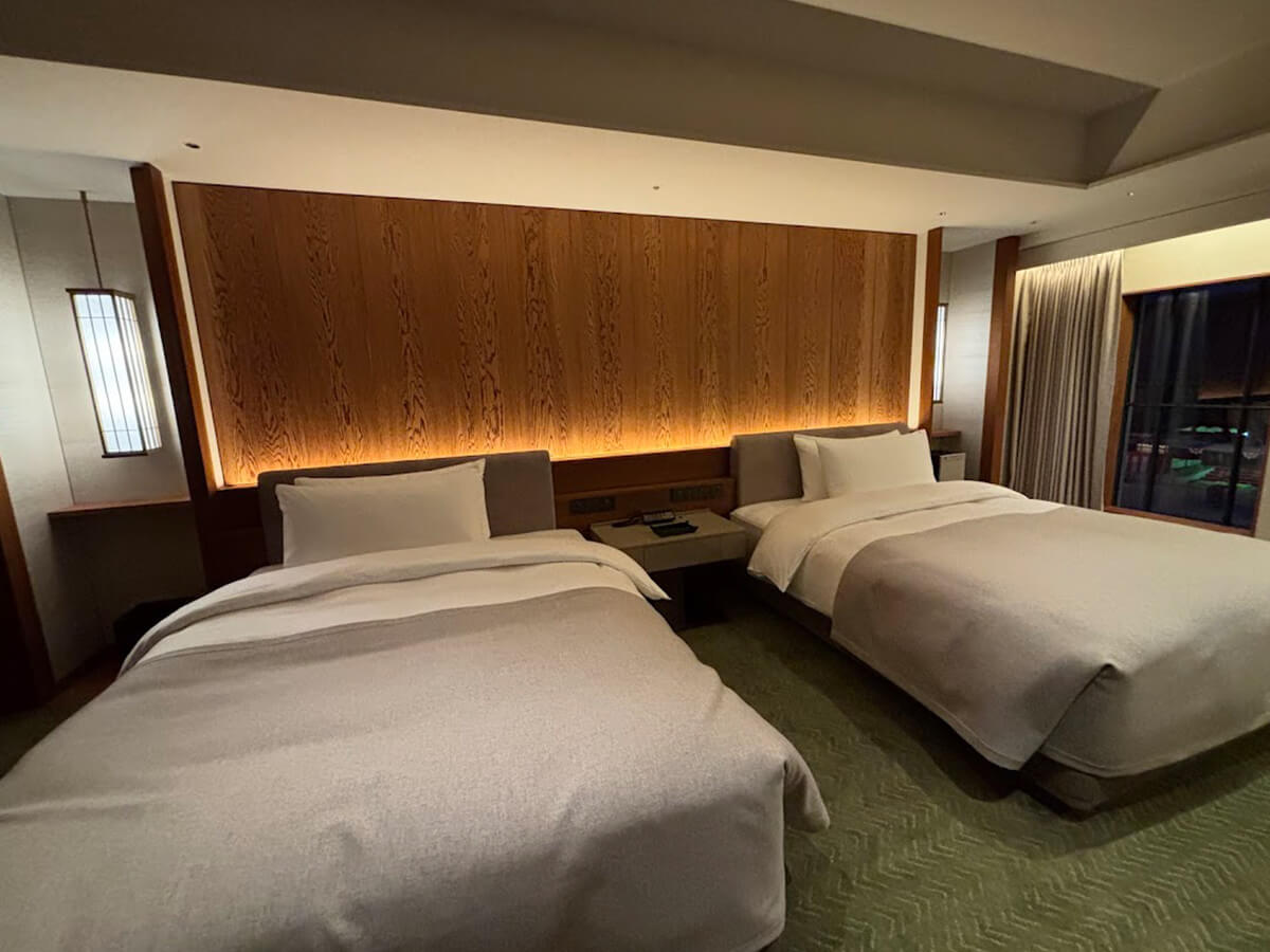 3階、弥栄スイートのベッドルームの画像