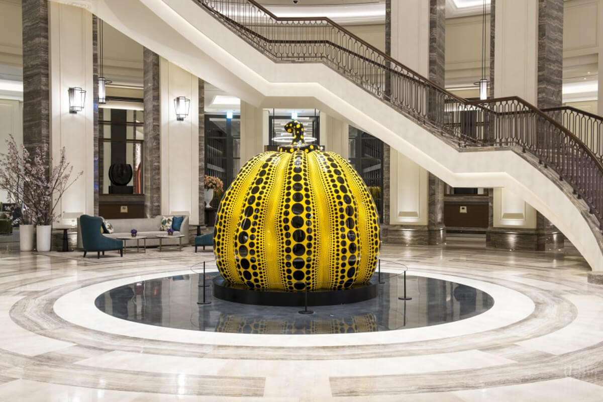 草間彌生氏の作品の画像