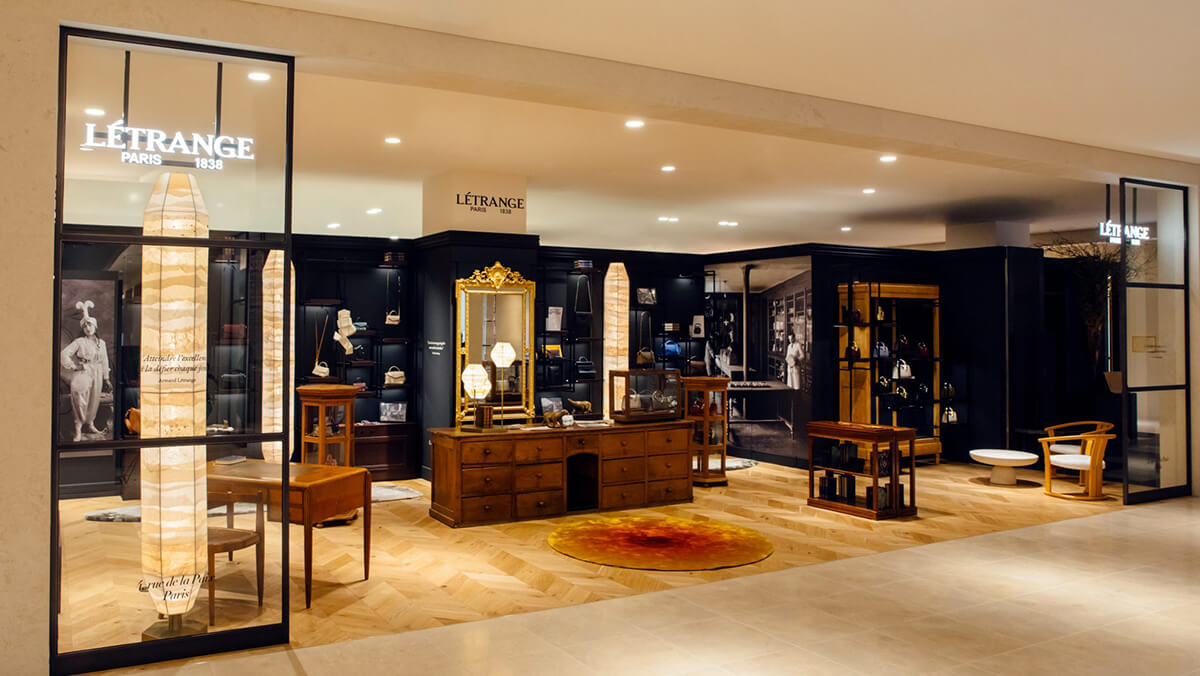 「レトランジュ」の画像