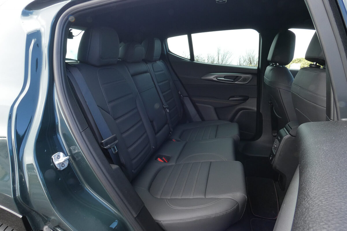 リアシートの画像