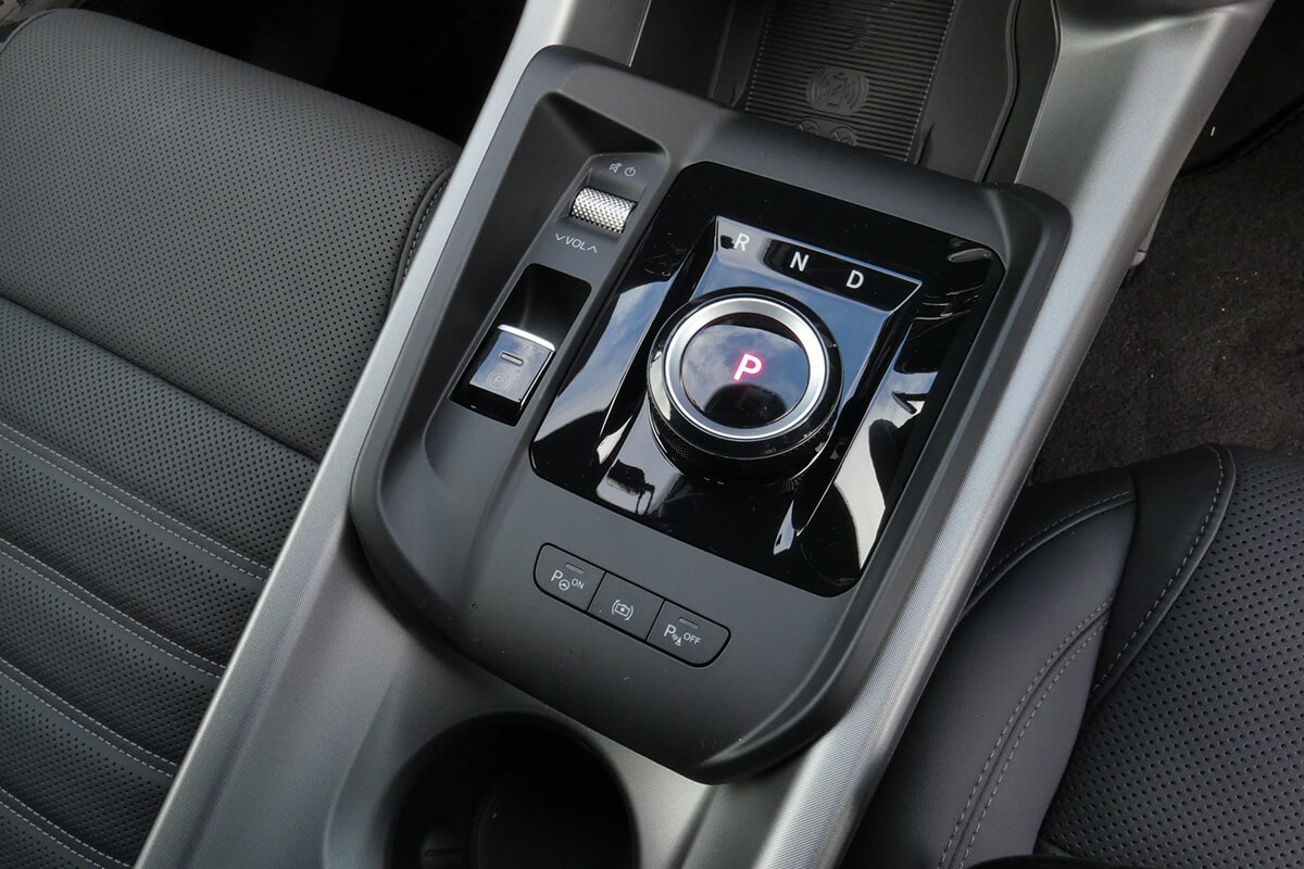 7速DCTのシフトセレクターの画像