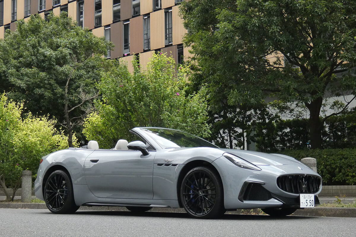 『グランカブリオ・トロフェオ』の画像