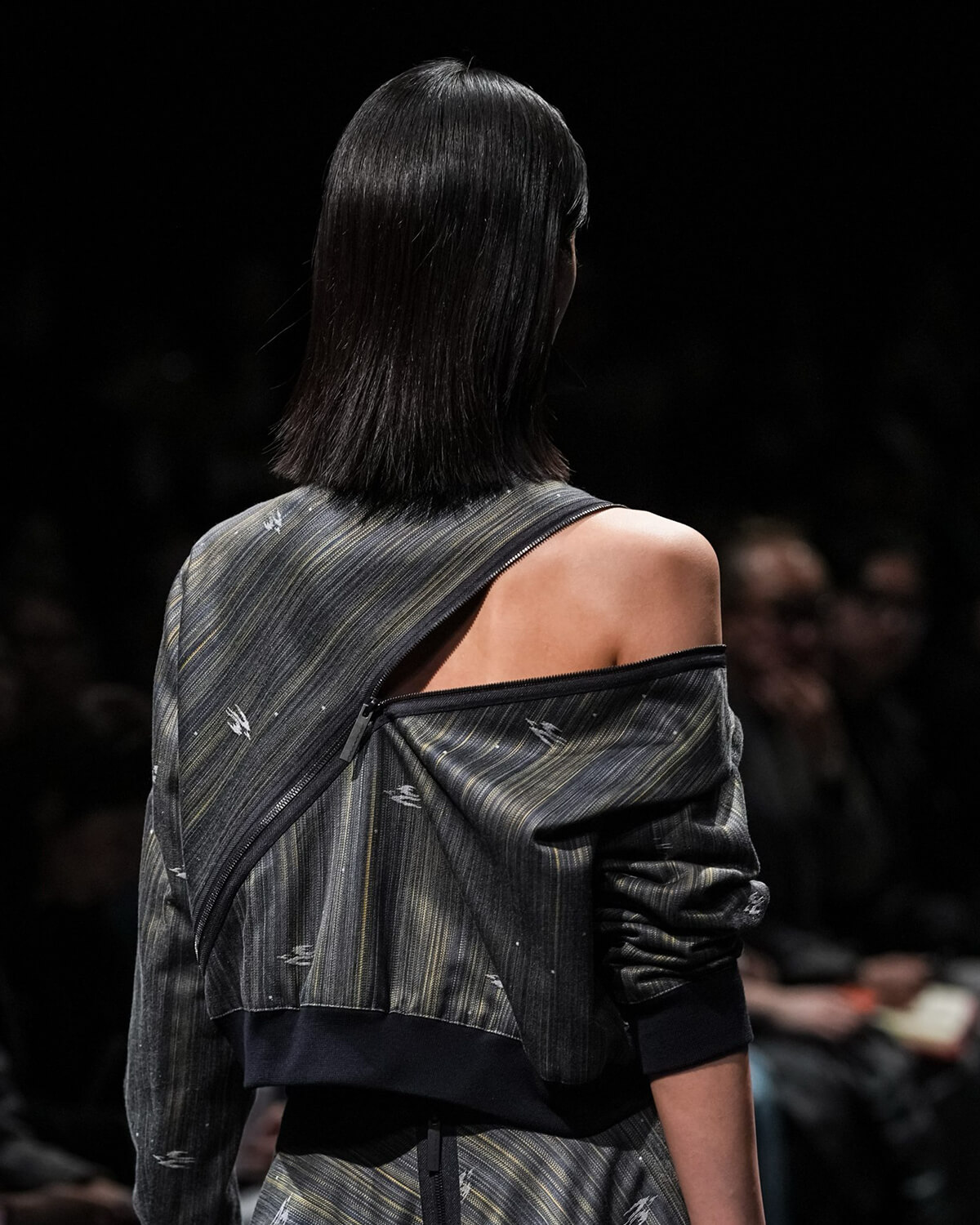 “ミゼン”のランウェイショーの画像