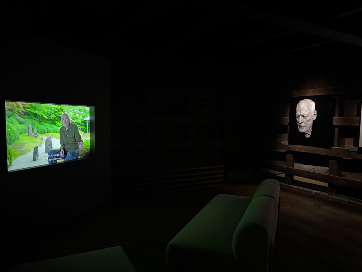 アントン・コービンの選集的回顧展の画像