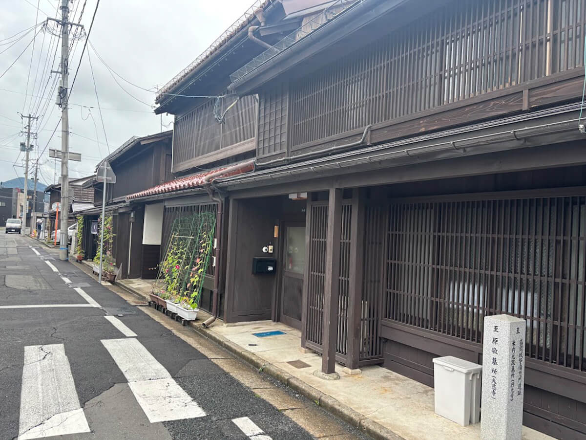 落ち着いた街並みの鉈屋町の画像
