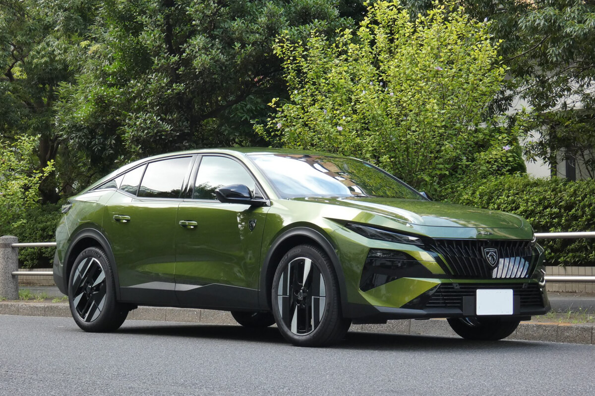 『408 GT ハイブリッド』の画像