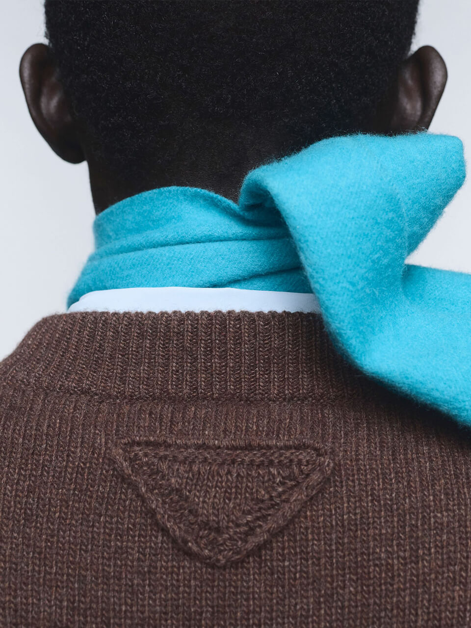 “プラダ”の「Re-Wool」と「Re-Cashmere」、循環性とラグジュアリーの融合、その新たな地平